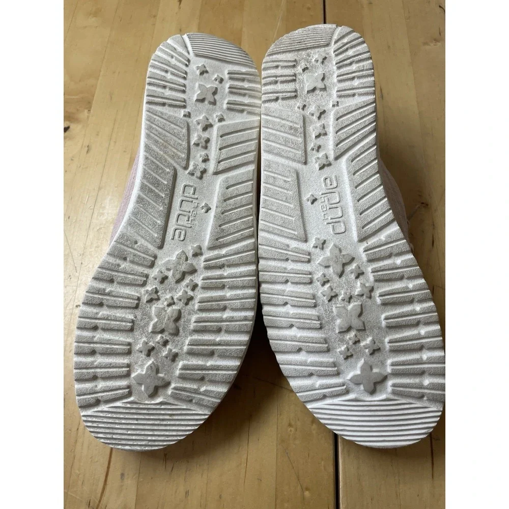 HEYDUDE Wendy Chambray - Womens Comfortable Slip on Shoes Size 5